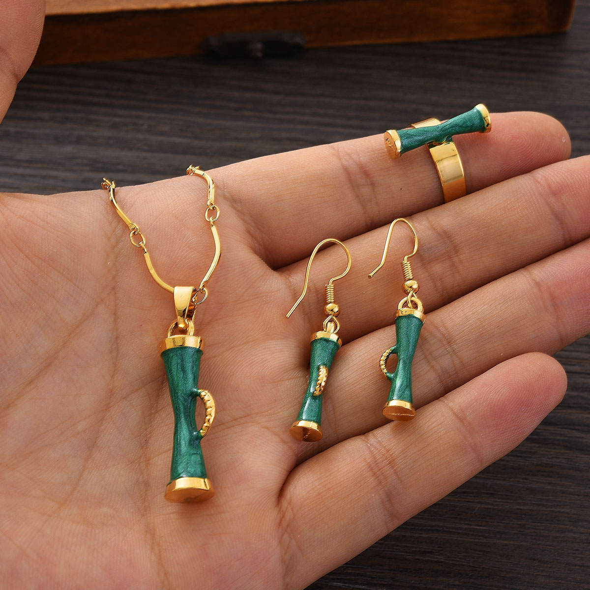 Conjunto de joias em cor doura - Men Accessories India avaliação e preço
